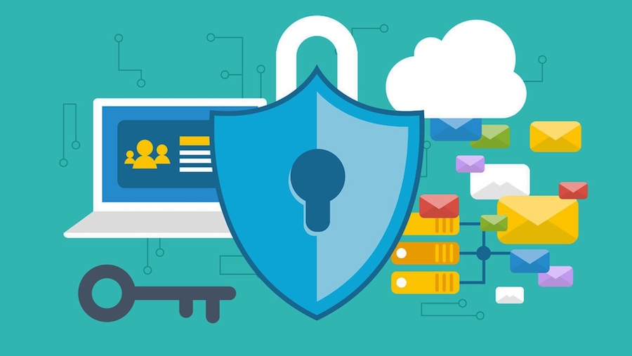 | Présence web ordinateur, clé, serveur et cadenas représentant la sécurité du cloud